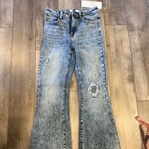 Women’s Risen 5/27 jeans NWT